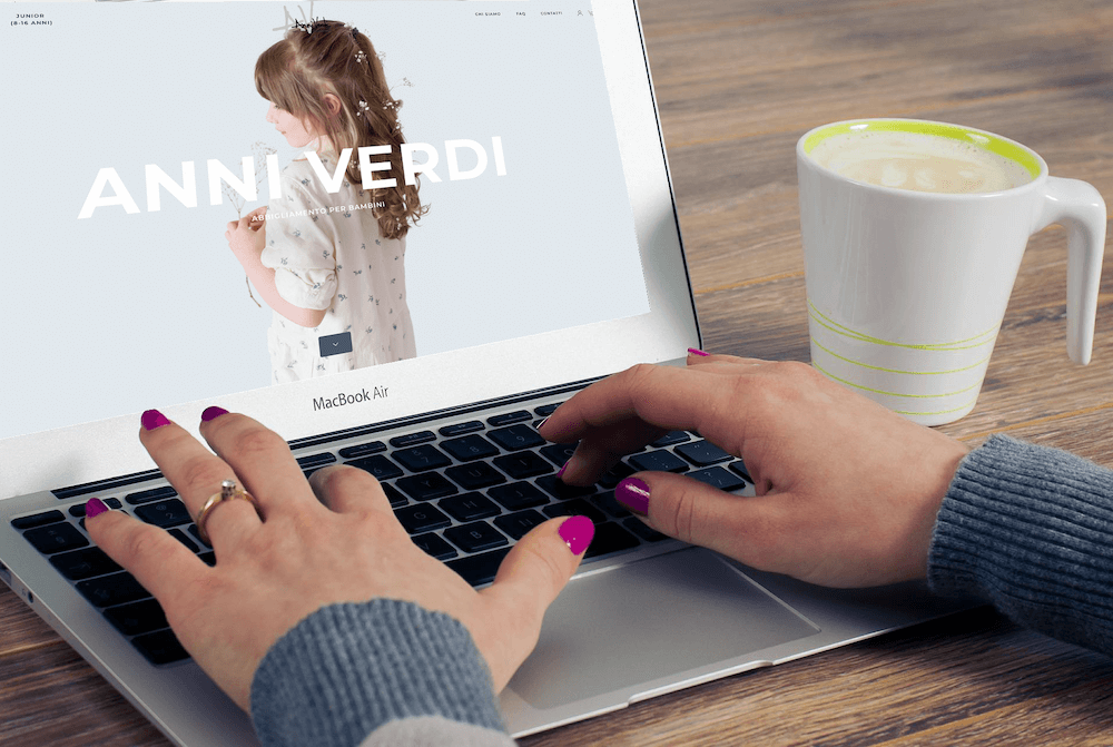 Abbigliamento bambini online ecommerce anni verdi